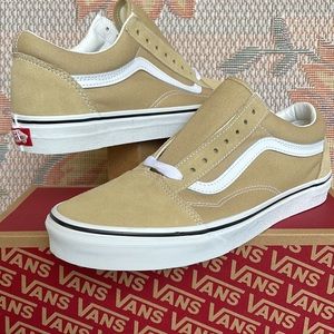 Vans WMNS Old Skool
Taos Taupe
VN0A3WKTYUU
Sneakers G
